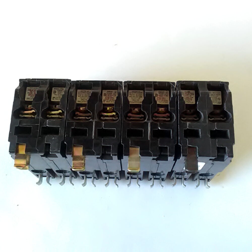 Lot of 4 Square D 2 Pole 20 Amp HACR Type Circuit Breaker - Image 2