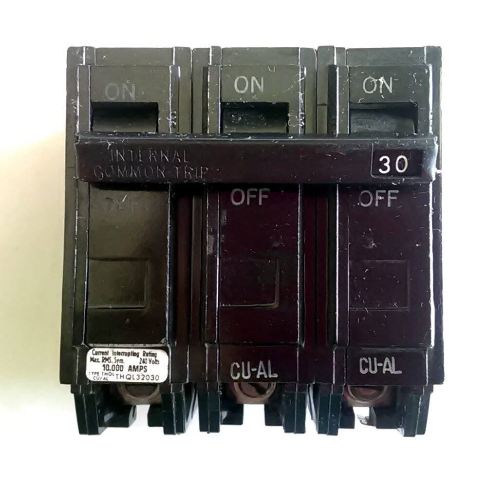 General Electric GE 3 Pole 30 Amp THQL32030 Type THQL 240 VAC Circuit Breaker - Image 2