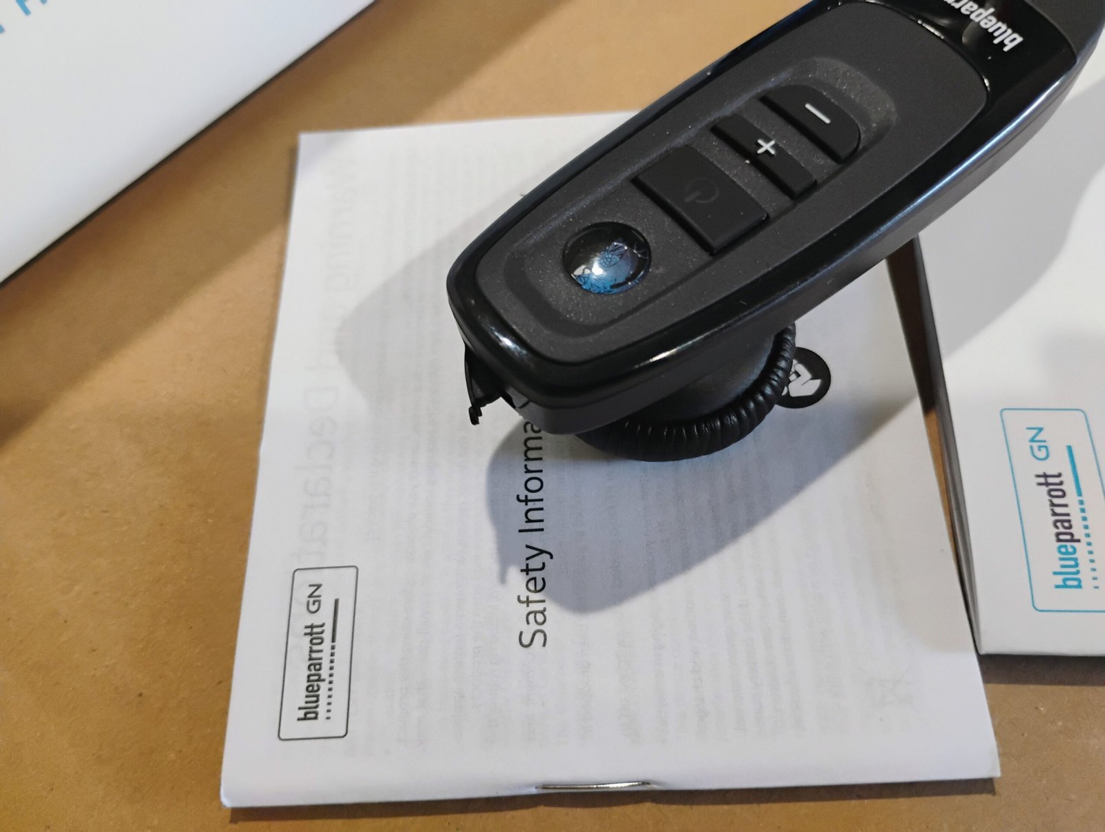 Blue Parrot C400-XT Convertible Bluetooth Wireless Headset Trucker — image 5 of 13