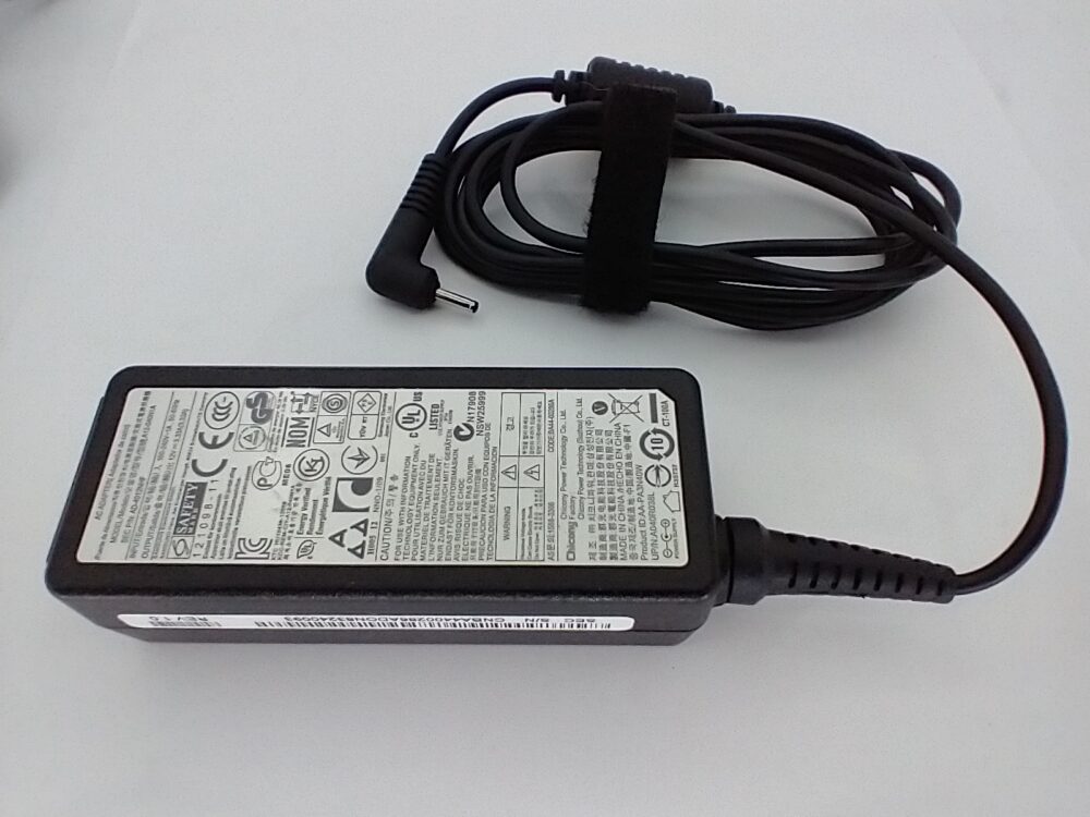 Original OEM Samsung 40W 12V 3.33A Charger Chromebook XE303C12 AD-4012NHF - Image 3