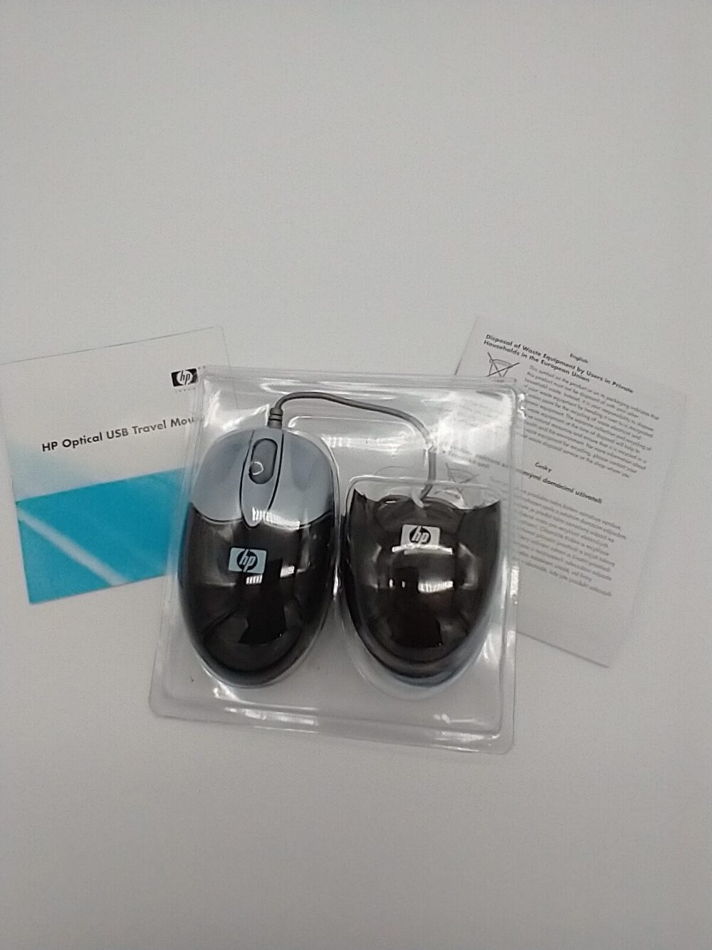 NEW HP MINI OPTICAL USB TRAVEL MOUSE F2100A F4815A 395946-001