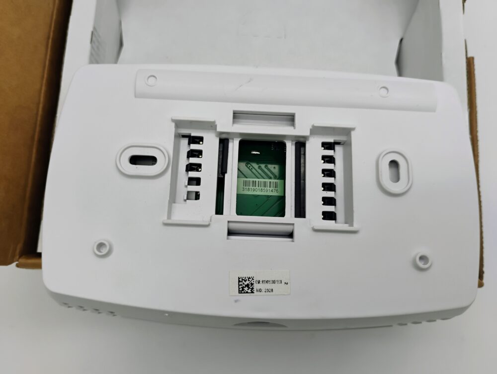 Honeywell RTH7600D 7-Day Programmable Thermostat, Touchscreen (Factory Sealed) - Image 4