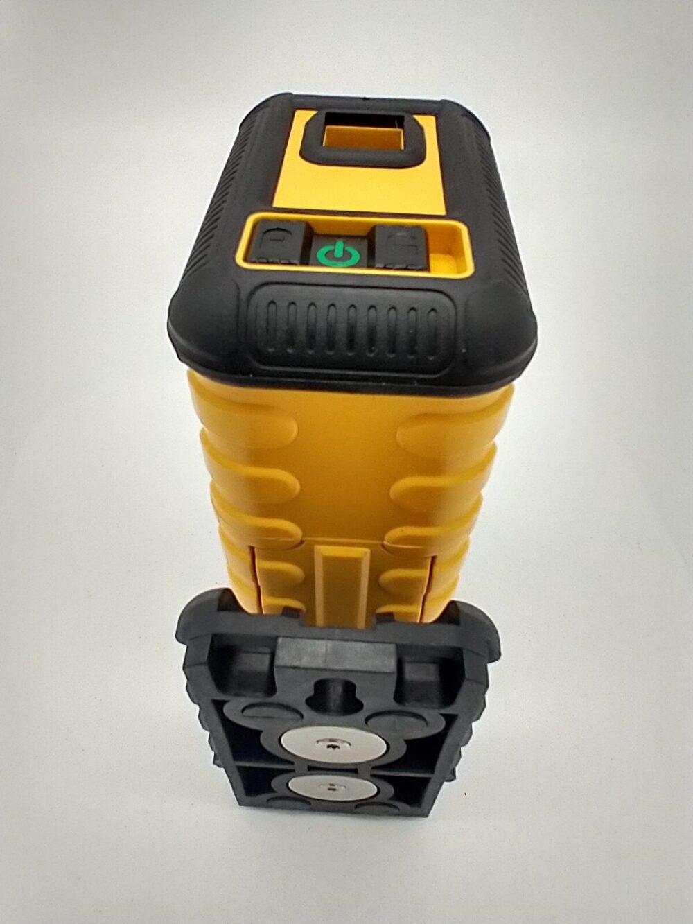 DEWALT DW08302CG Green Self-Leveling 3-Spot Laser Level - Black/Yellow - Image 8