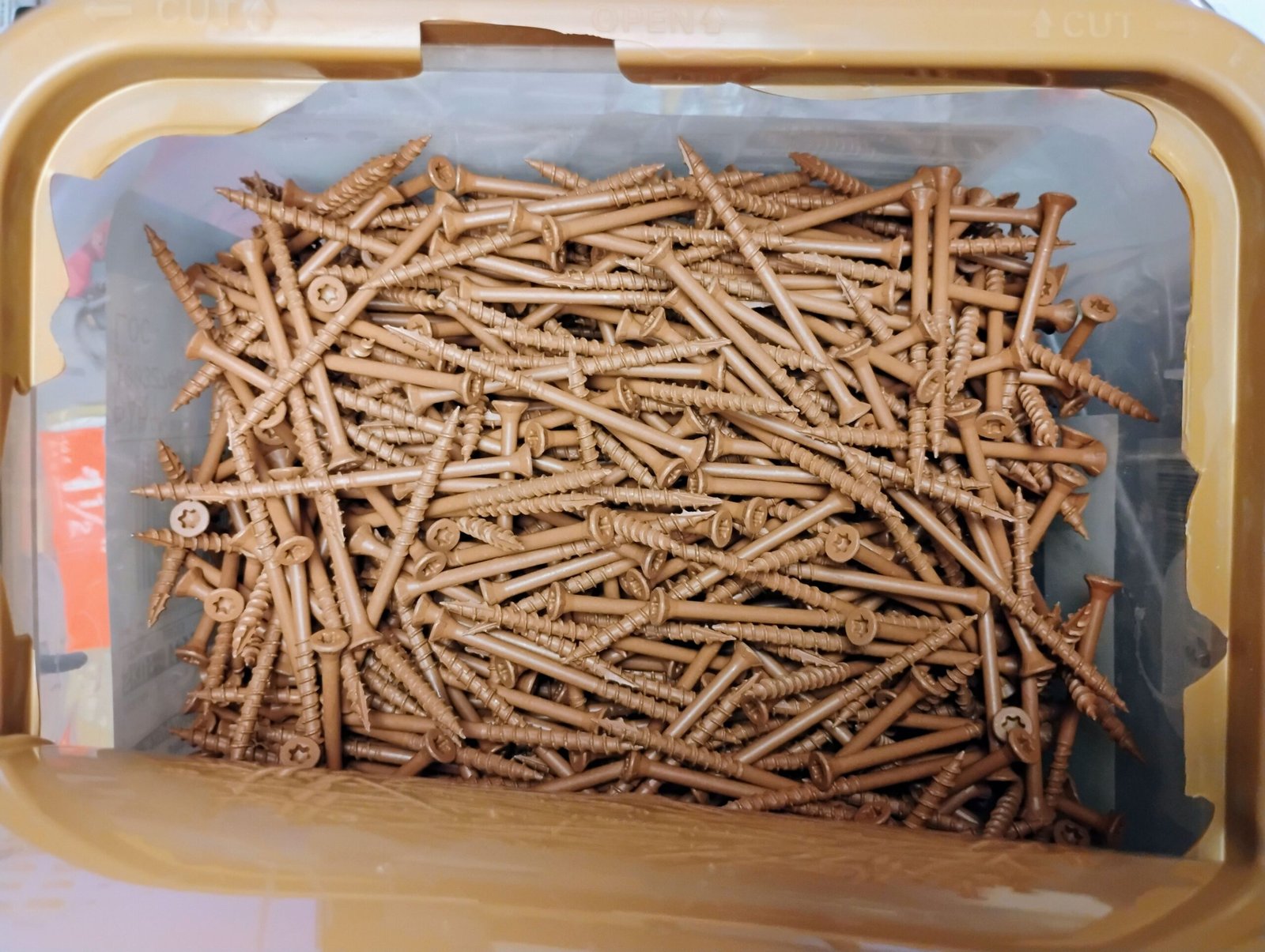 10 lbs. #9 x 3 in. Red Exterior Self-Starting Star Flat-Head Wood Deck Screw - Image 3