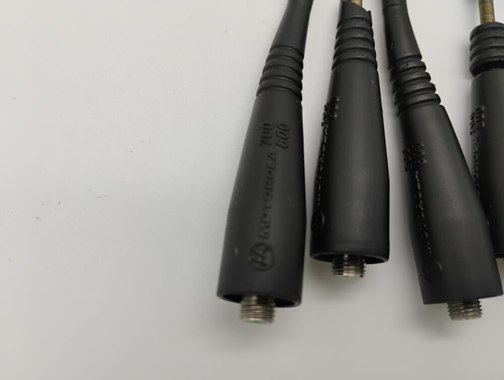 As is (10) MOTOROLA OEM 700 800 mhz antenna XTS5000 XTS1500 XPR6580 XTS2500 - Image 4