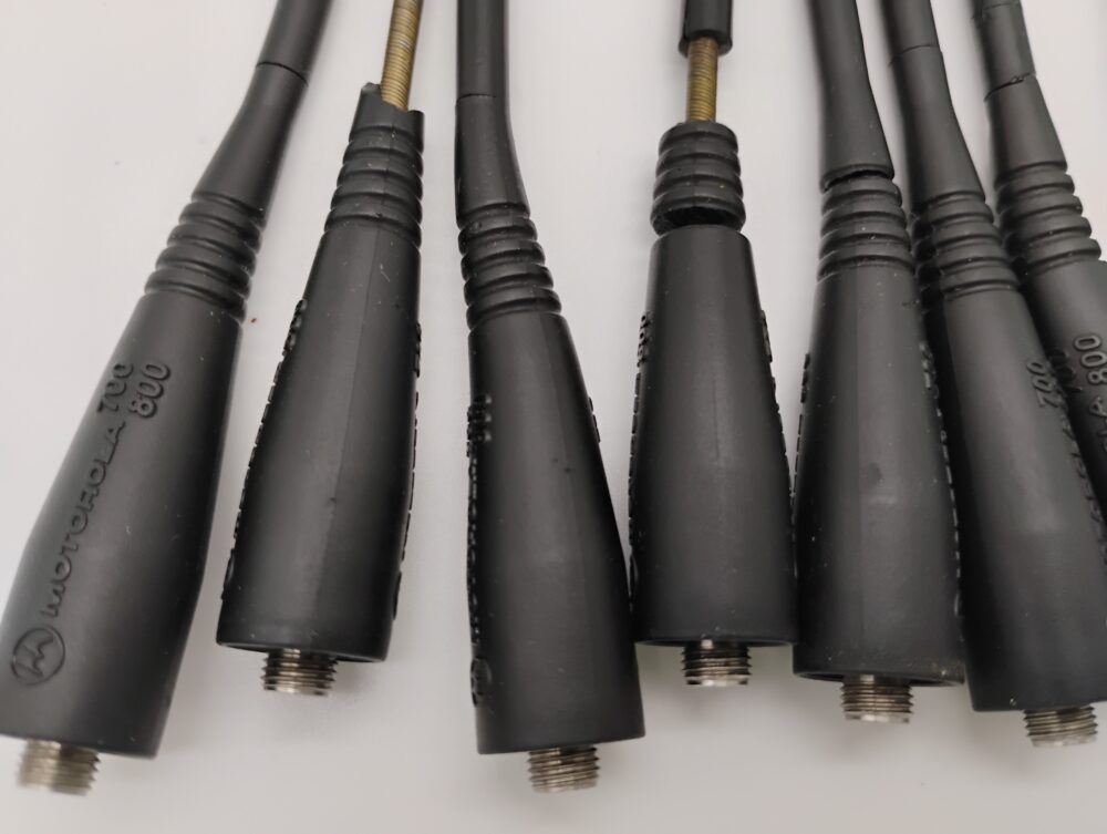 As is (10) MOTOROLA OEM 700 800 mhz antenna XTS5000 XTS1500 XPR6580 XTS2500 - Image 5