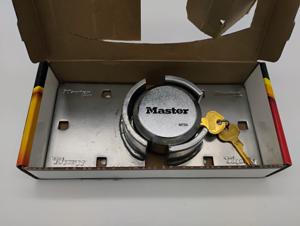 Heavy Duty Padlock with Key, Hidden Shackle (Hasp Included) - Image 2