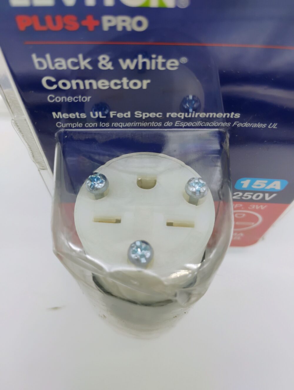 Lot of 4 Leviton 5469 20A-250V, 4× 5669 15A-250V & 1× 5369 5-20R Connector New - Image 7