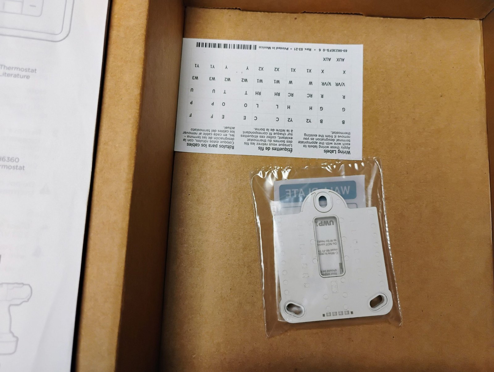 Lot of 7 Honeywell Home RTH6360D1002 5/2 Day Programmable Thermostat - Image 8