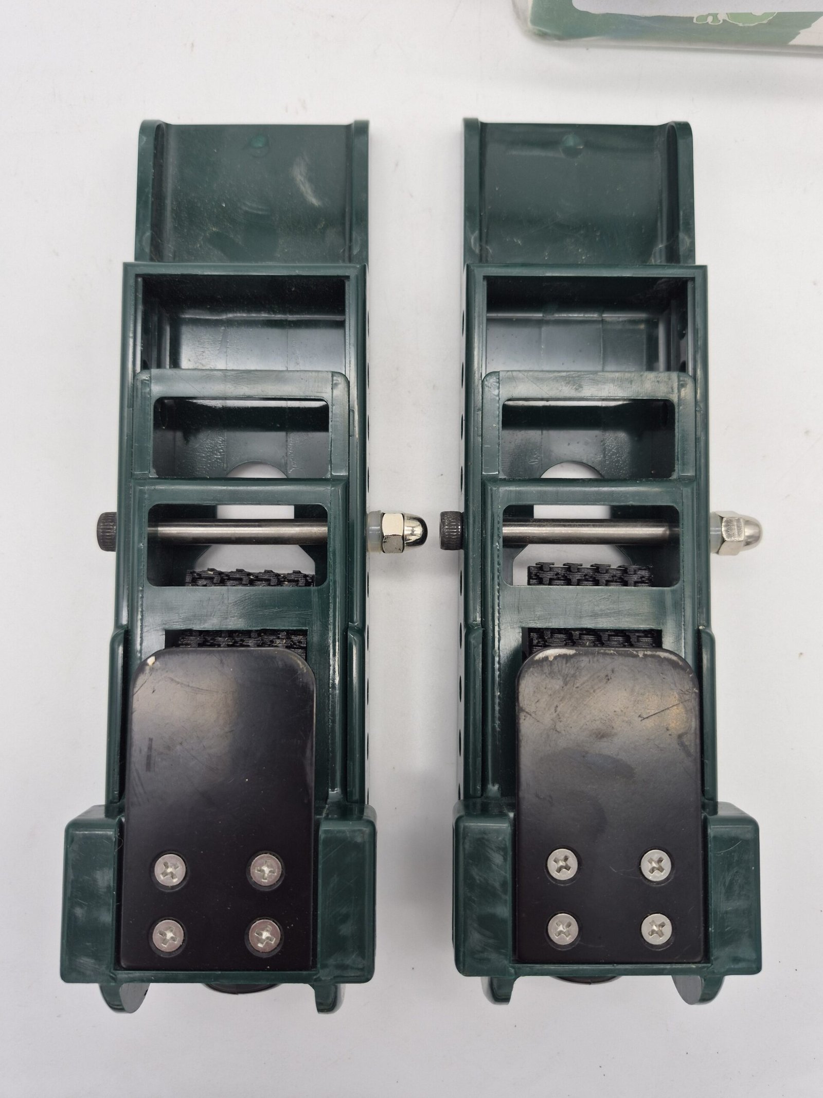 PacTool Gecko Siding Gauge for 5/16 in. Siding (1 Set Per Package) 307202020 — image 5 of 7