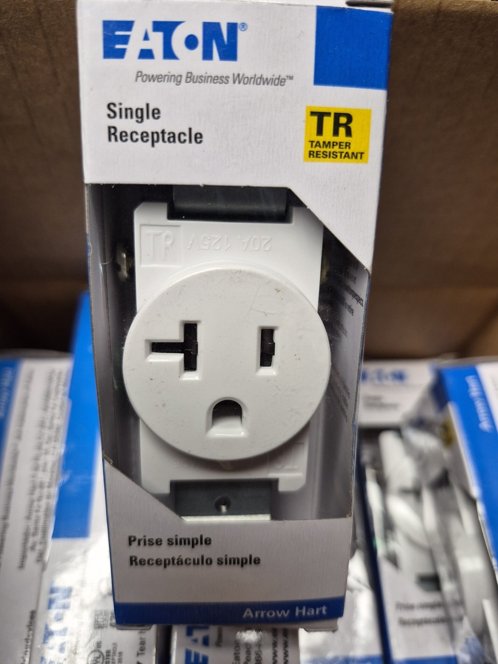 Lot of 25 Eaton TR1877W Single Receptacle 20A White — image 4 of 7