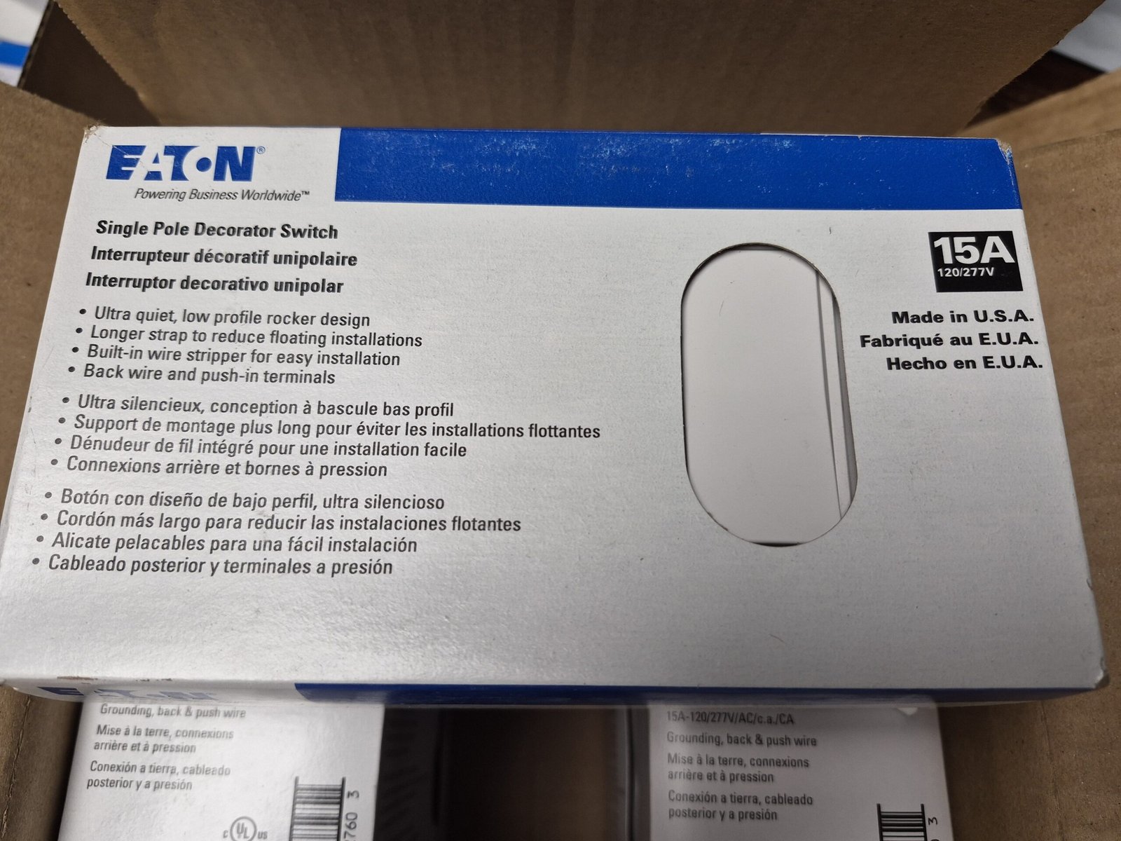 Lot 84 Eaton White Decorator: (70) 7501W Switches & (14) TR1107W TR Outlets — image 5 of 11