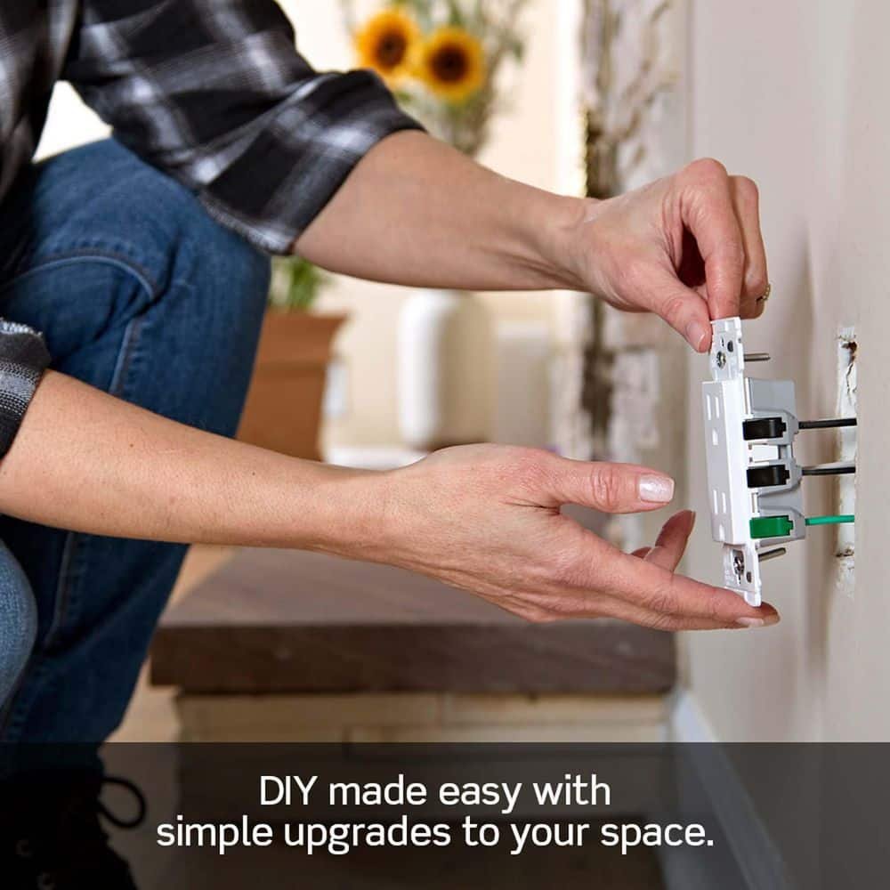 Leviton Decora Lever Edge 15A Tamper Resistant Outlet, White (10-Pack) E5325-MW New — image 6 of 8