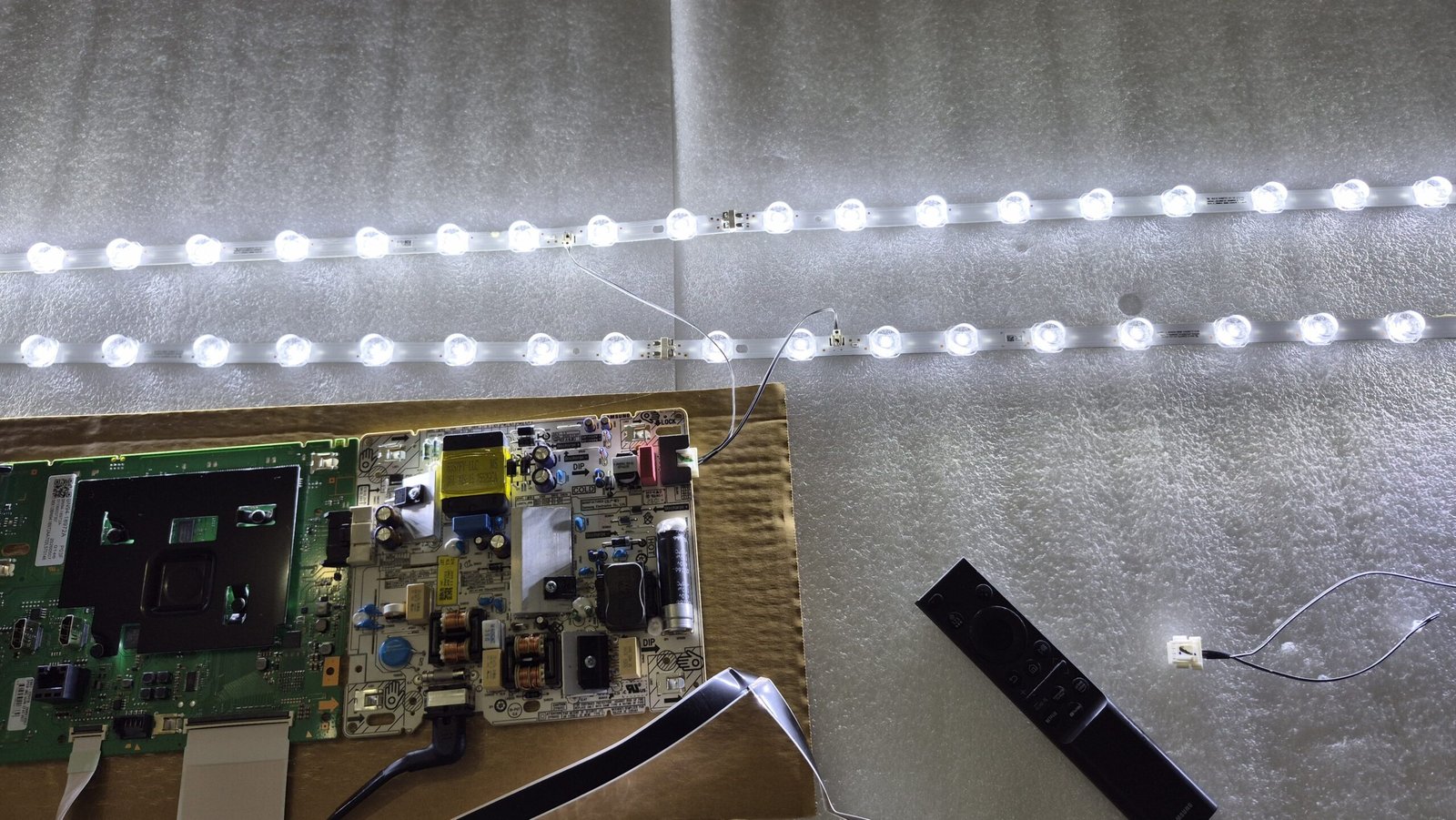 OEM Samsung UN65U8000H 65" TV LED Backlight Strips Set BN96-63034A & BN96-63033A — image 2 of 8