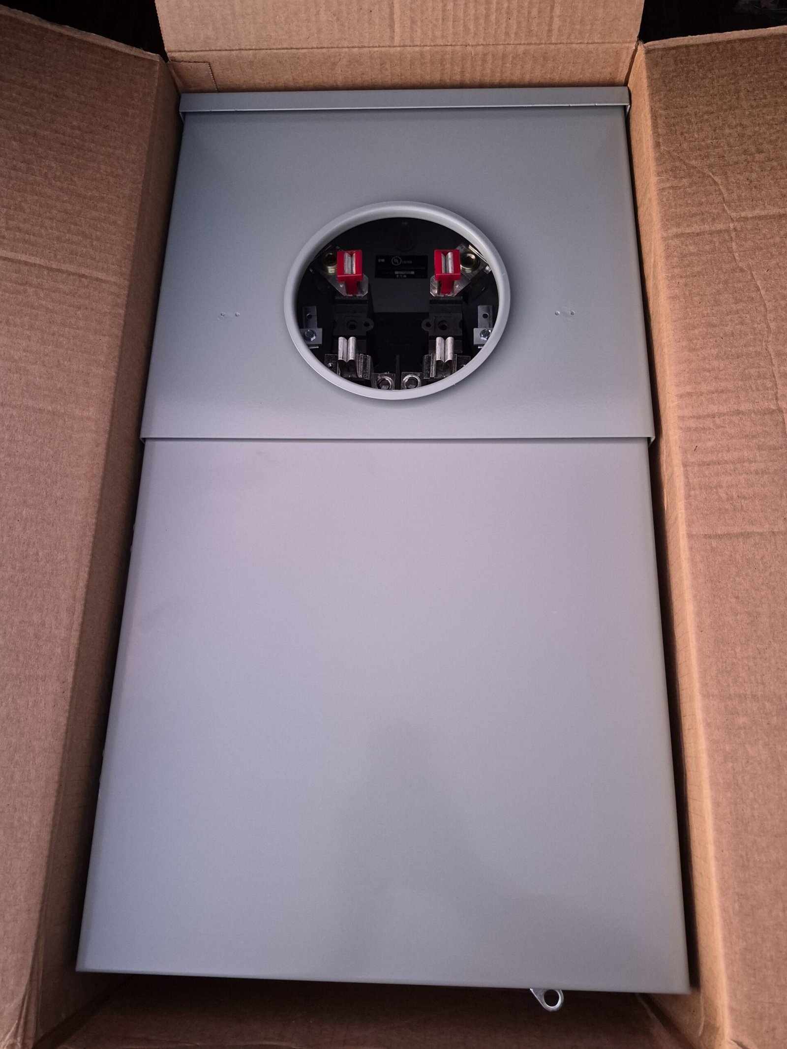 Eaton 100A 12-Space 24-Circuit EUSERC Surface Main Breaker Meter Panel — image 7 of 13