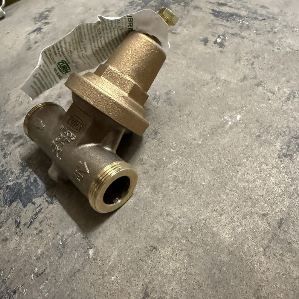 Zurn Wilkins 3/4" 70XLDU Pressure Reducing Valve (No Union Fittings) - Image 4