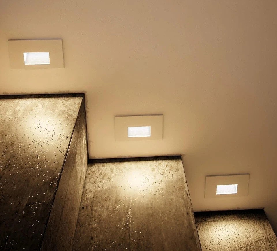 Maxim Path-4W 1 LED Step Light-5 Inches Wide by 3 inches high-White Finish — image 2 of 14