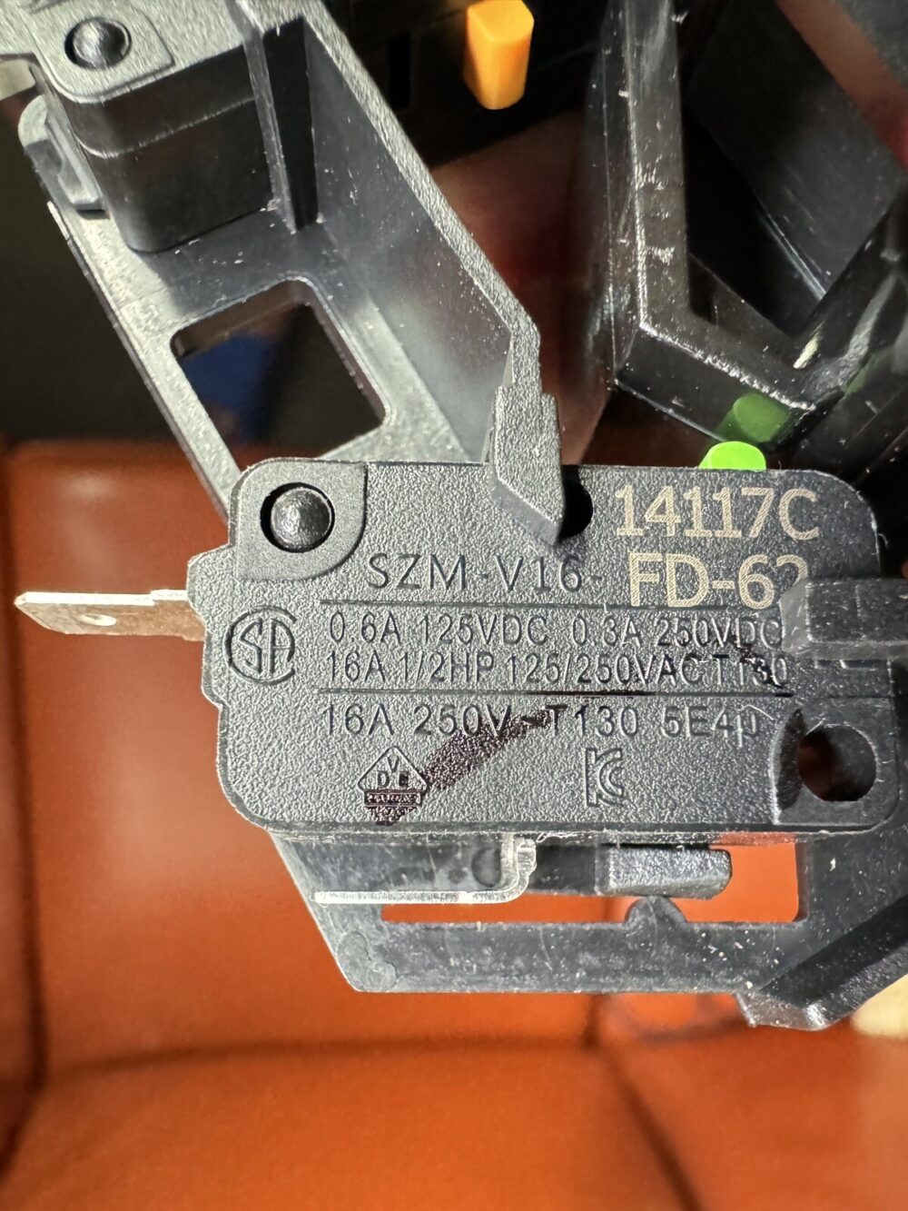 OEM LG Microwave Door Latch Switches MEG618907 WB10X35573 From Mod# MVEM1825F - Image 6