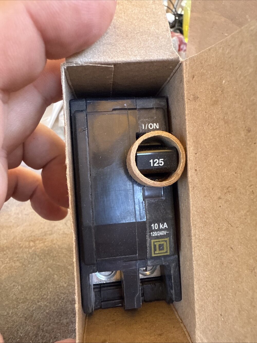 Square D QO2125CP 125A 2Pole 120/240V - Image 2